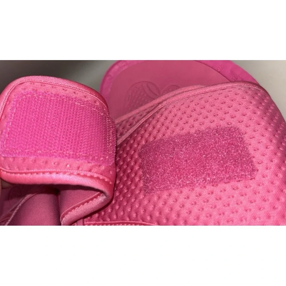 Adidas‎ x Pharrell Williams Chancletas Hu slides in Neon Pink size 11 Boost Foam